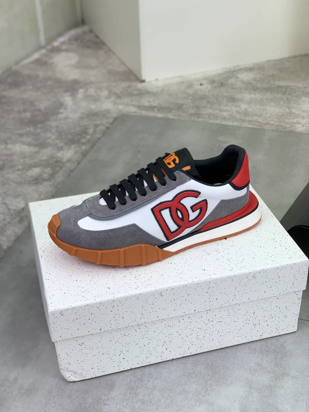 Men's men's shoes 💰P542 💰[New model] The latest hot style, top original quality, the official website synchronizes "DOLCE&GABBANA [Dolce & Gabbana] ~ High quality." The effect is low-top casual DG men's shoes, loved by many celebrities, using high-end imported first-layer calfskin splicing logo design + cowhide feet, simple and elegant, perfectly interpreting the latest inspiration of shoes, integrating classics and fashion, luxury dreams, and fashion. Suitable for drivers, light and comfortable to drive, light and breathable for outdoor travel, high-end quality, trustworthy, 5️⃣color🉑️choice! Code number: 38-46